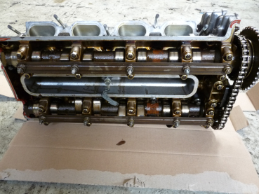 Alpina B10 E39 v8 Zylinderkopf Kopf cylinderhead triebwerk Motor engine M62 BMW