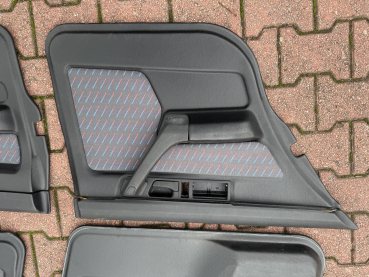 BMW M5 E34 Türpappen Türverkleidungen Verkleidung Türen schwarz mit M-Streifen Winkelhock