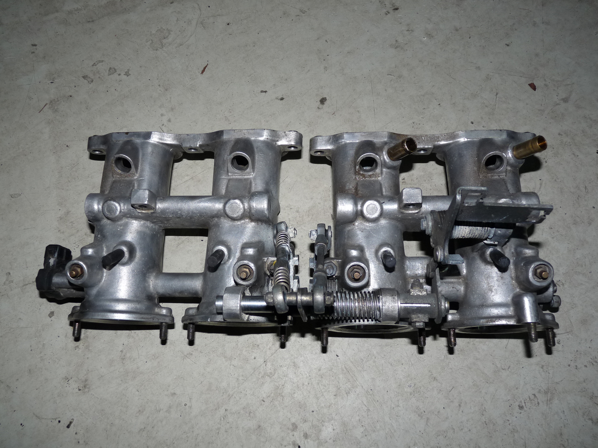  vBMW M3 E30 throttle bodies 50mm s14