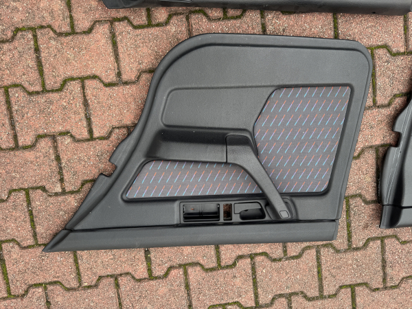 BMW M5 E34 Türpappen Türverkleidungen Verkleidung Türen schwarz mit M-Streifen Winkelhock