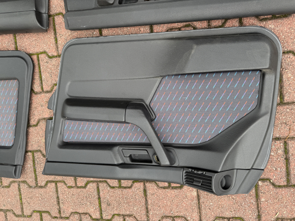 BMW M5 E34 Türpappen Türverkleidungen Verkleidung Türen schwarz mit M-Streifen Winkelhock