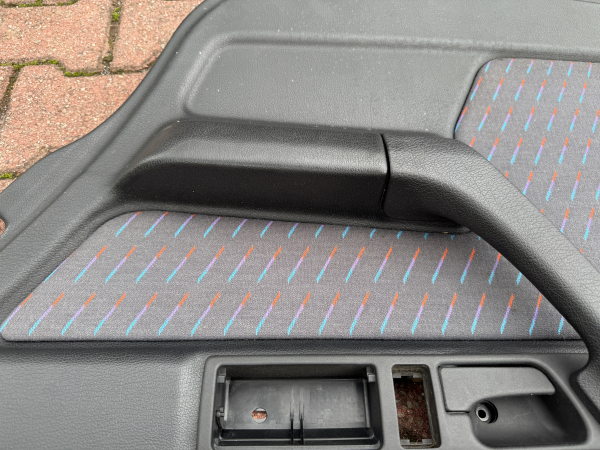 BMW M5 E34 Türpappen Türverkleidungen Verkleidung Türen schwarz mit M-Streifen Winkelhock