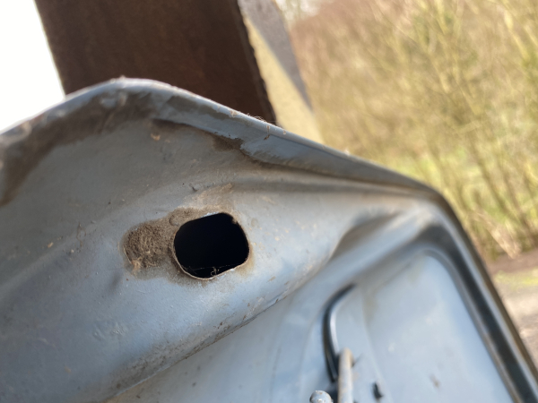 BMW 02 2002 trunk lid E10
