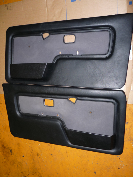 BMW E30 Türverkleidung Verkleidung Türpappen door cards doorcards