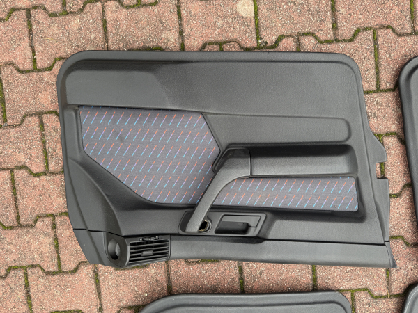 BMW M5 E34 Türpappen Türverkleidungen Verkleidung Türen schwarz mit M-Streifen Winkelhock